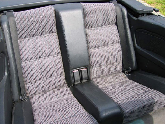 Bestand:BMW-Flechtung-E30-1991.jpg