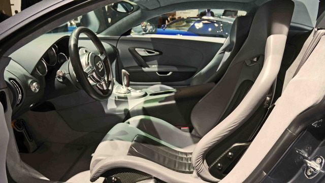Bestand:Bugatti-Veyron-04-Nappa.jpg