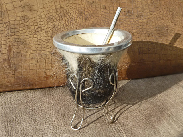 Bestand:Bullenhoden-Mate-Becher-02.jpg