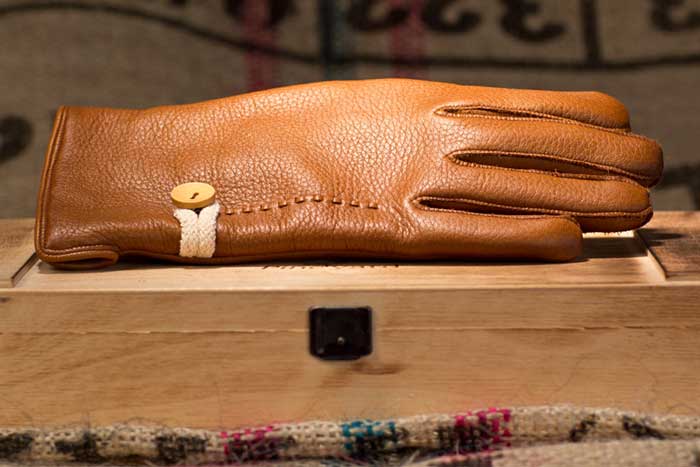 Bestand:Elchleder Handschuhe 01.jpg