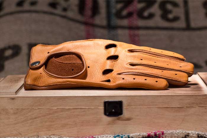 Bestand:Elchleder Handschuhe 02.jpg