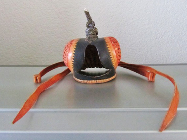 Bestand:Falken-Haube-11.jpg