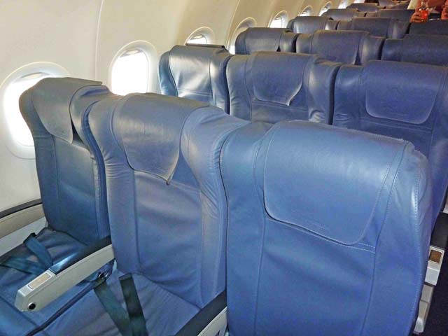Bestand:Flugzeug-Sitze-02.jpg