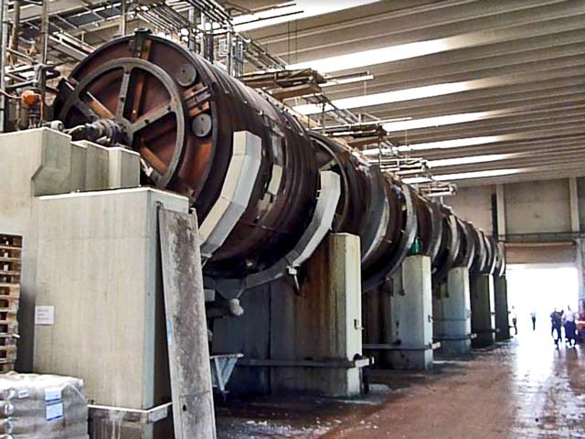 Bestand:Gerberei-Gerbfass-02.jpg