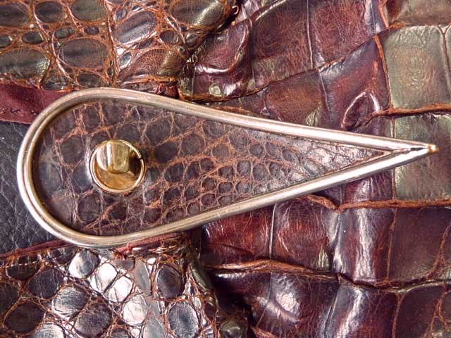 Bestand:Handtasche-Alligator-1940-0.jpg