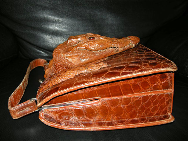 Bestand:Handtasche-Kroko-08.jpg
