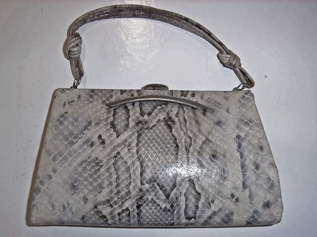 Bestand:Handtasche-Python-01.jpg