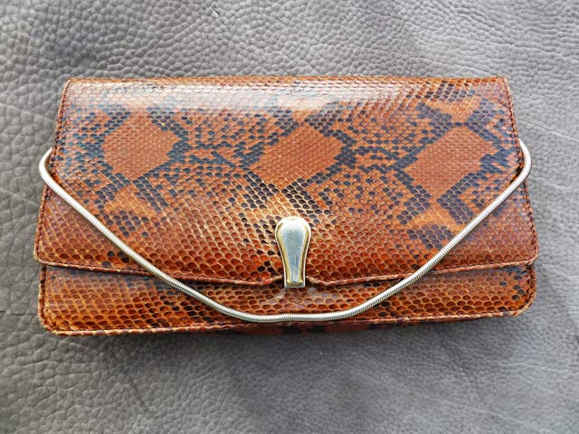 Bestand:Handtasche-Python-13.jpg