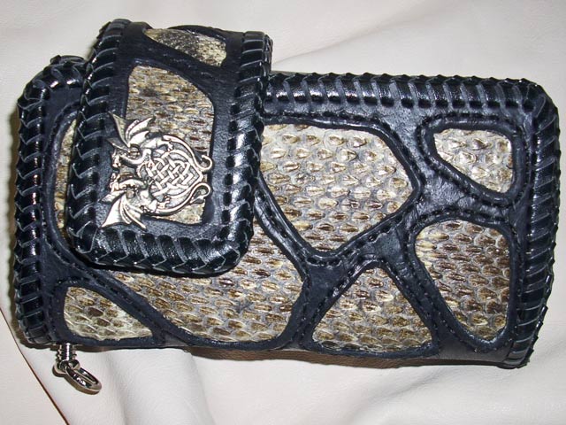 Bestand:Klapperschlange-Wallet.jpg