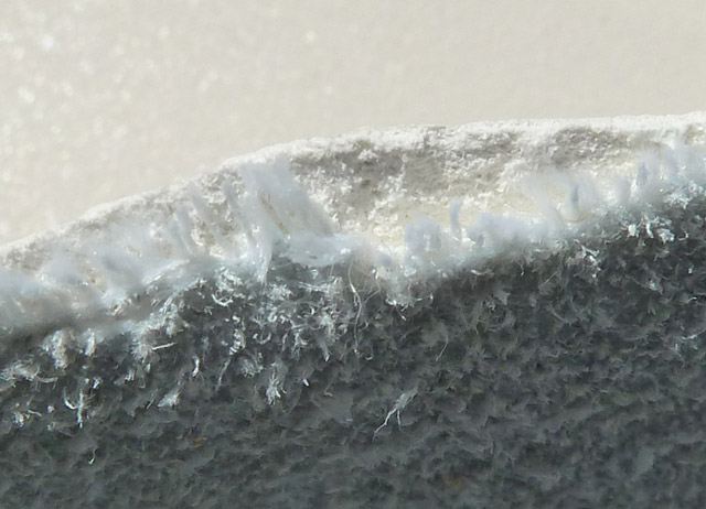 Bestand:Kunstleder-Lederfaser-002.jpg