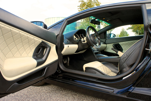 Bestand:Lamborghini-Gallardo-Nera-von-Motion-Drive-02.jpg