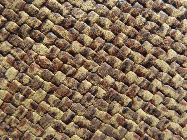 Bestand:Lamm-Praegung-Flechtung-01.jpg