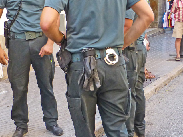 Bestand:Lederhandschuhe-Polizei-01.jpg