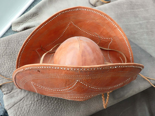 Bestand:Lederhut-01.jpg