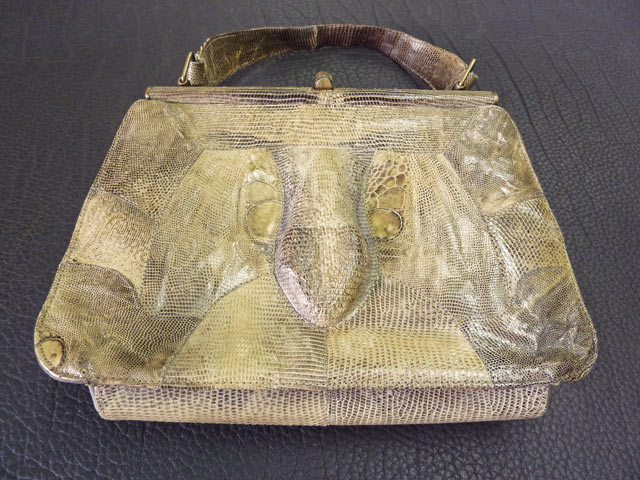Bestand:Leguan-Handtasche-04.jpg