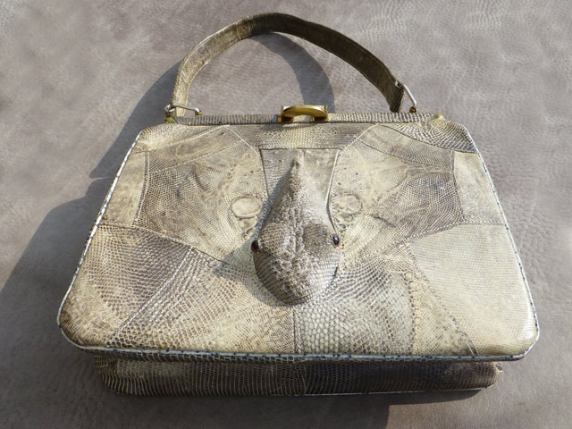 Bestand:Leguan-Handtasche-13.jpg