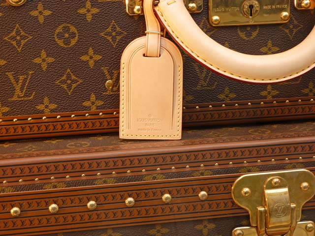 Bestand:Louis-Vuitton-001.jpg