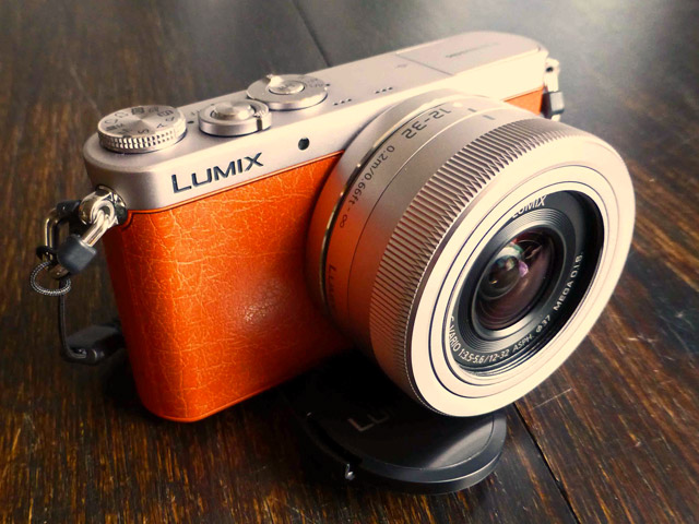 Bestand:Lumix-GM1.jpg