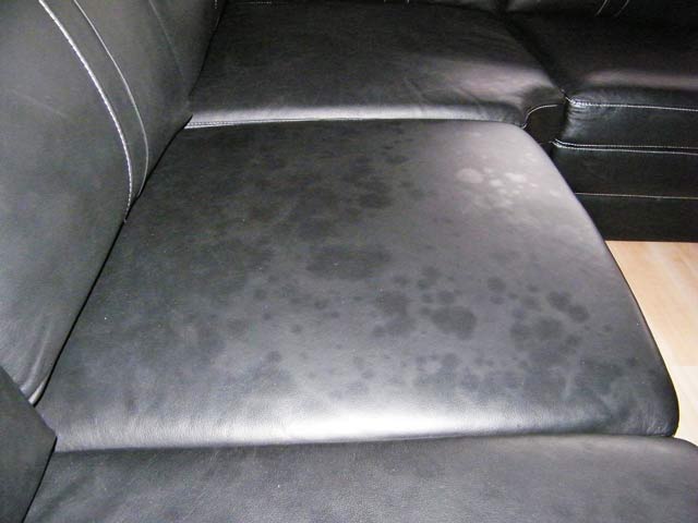 Bestand:Möbel-Fettausschlag-01-2012.jpg