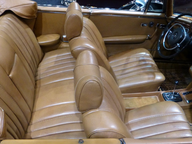Bestand:Mercedes-Cognac-Zweiton-02.jpg