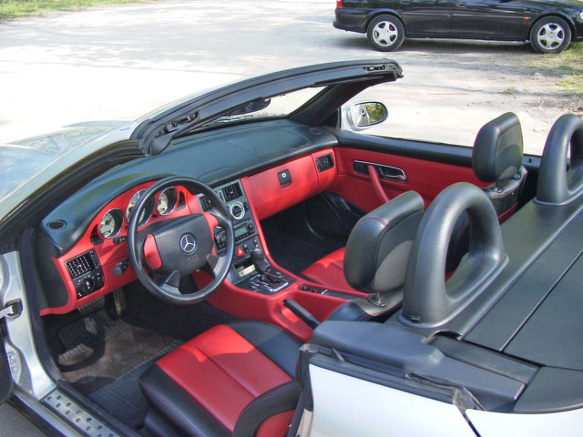 Bestand:Mercedes-SLK-230-1999.jpg