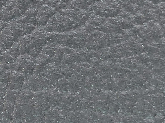 Bestand:Mercedes-titangrau-Metallic-02-leicht.jpg