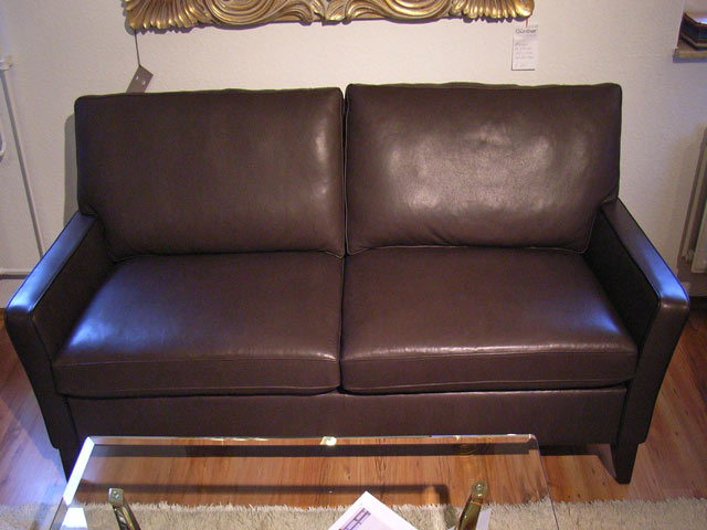 Bestand:Moebel-Anilin-003.jpg