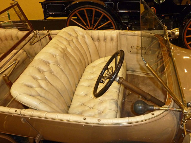 Bestand:Oldtimer-Patina-02.jpg