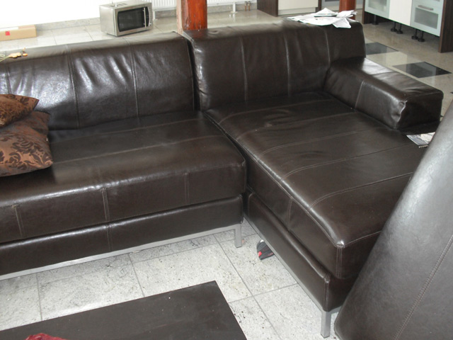 Bestand:PU-Leder-Sofa-01.jpg