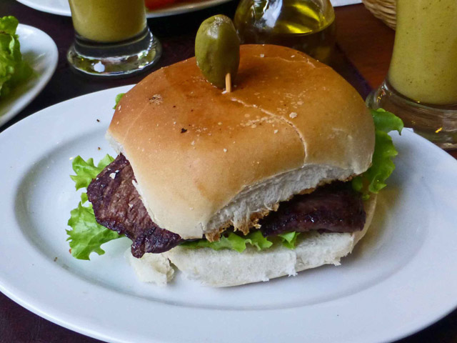 Bestand:Rindfleisch-Hamburger-01.jpg