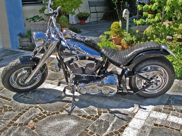 Bestand:Sattel-Motorrad-02.jpg