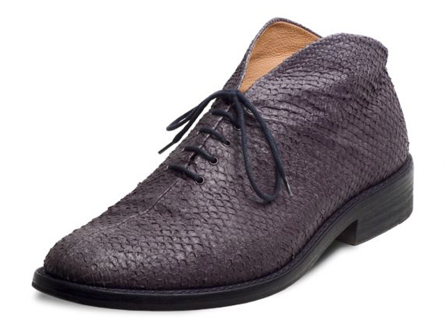 Bestand:Schuh-Lachs-Jacob-02-ungebügelt.jpg