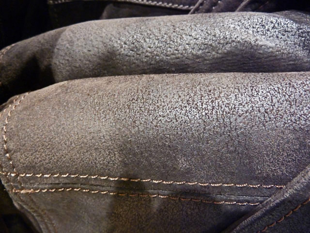 Bestand:Schweinsleder-Jacke-02.jpg