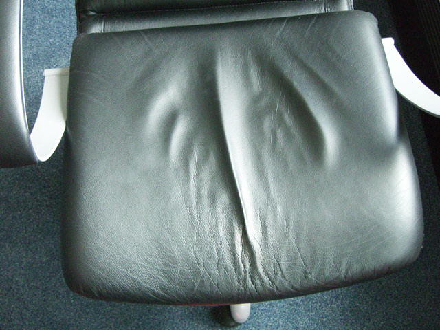 Bestand:Sessel-Art-u.-Office.jpg