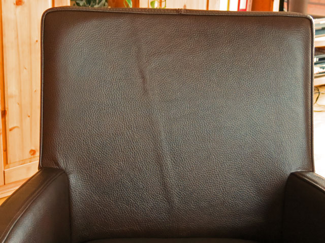 Bestand:Sessel-Falten-2012-02.jpg