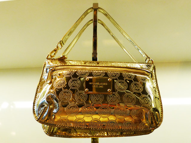 Bestand:Tasche-Goldleder-01.jpg